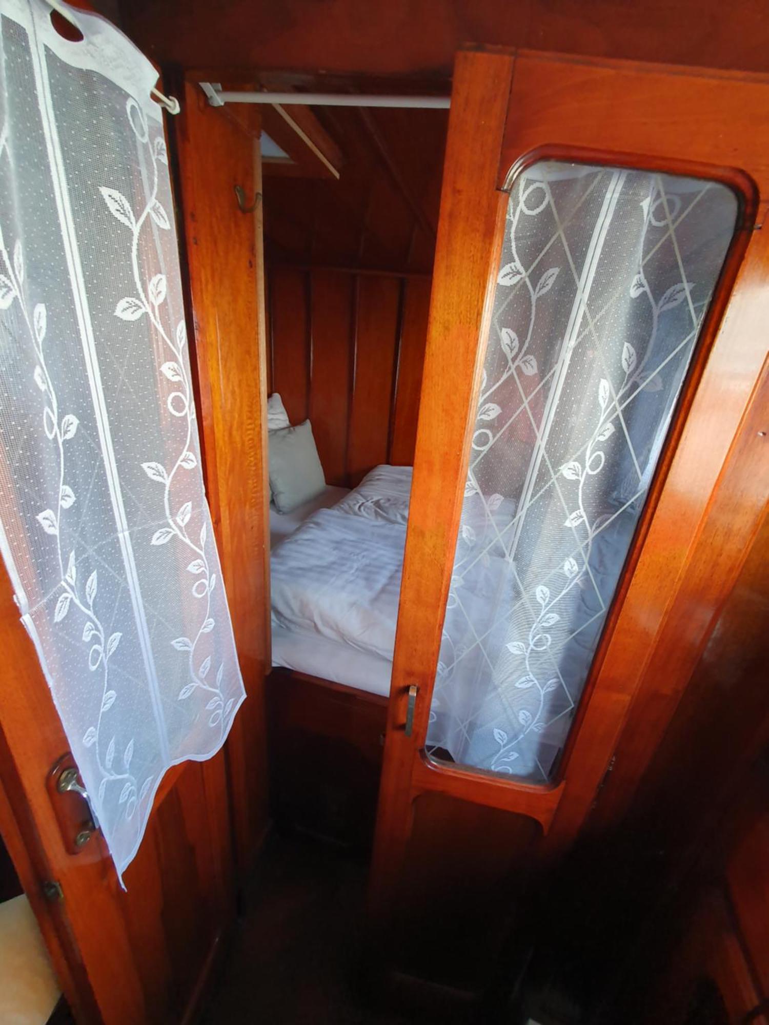 Houseboat Holiday Apartments Roterdão Quarto foto